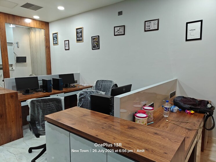 Team Area, mani-casadona Commercial Office Space 933 Sq.Ft. In New Town Kolkata 9102016