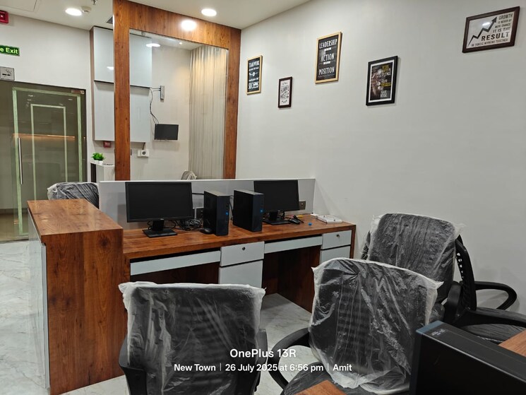 Team Area, mani-casadona Commercial Office Space 933 Sq.Ft. In New Town Kolkata 9102016