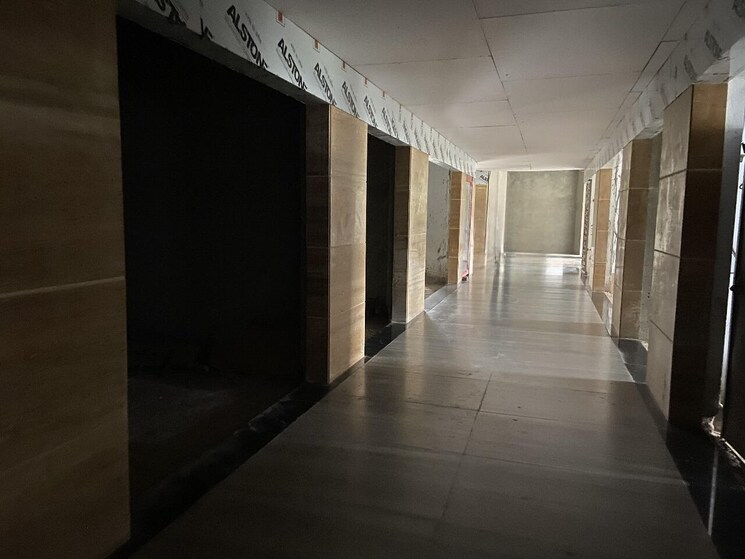 undefined, vsr-68-avenue Commercial Shop 404 Sq.Ft. In Sector 68 Gurgaon 9102011