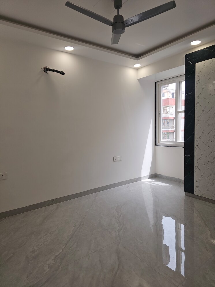 undefined, sector 10 dwarka 3 Bedroom 1400 Sq.Ft. Apartment In Sector 10 Dwarka Delhi 9102025