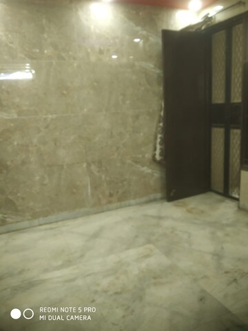 2 BHK Builder Floor For Rent in Govindpuri
