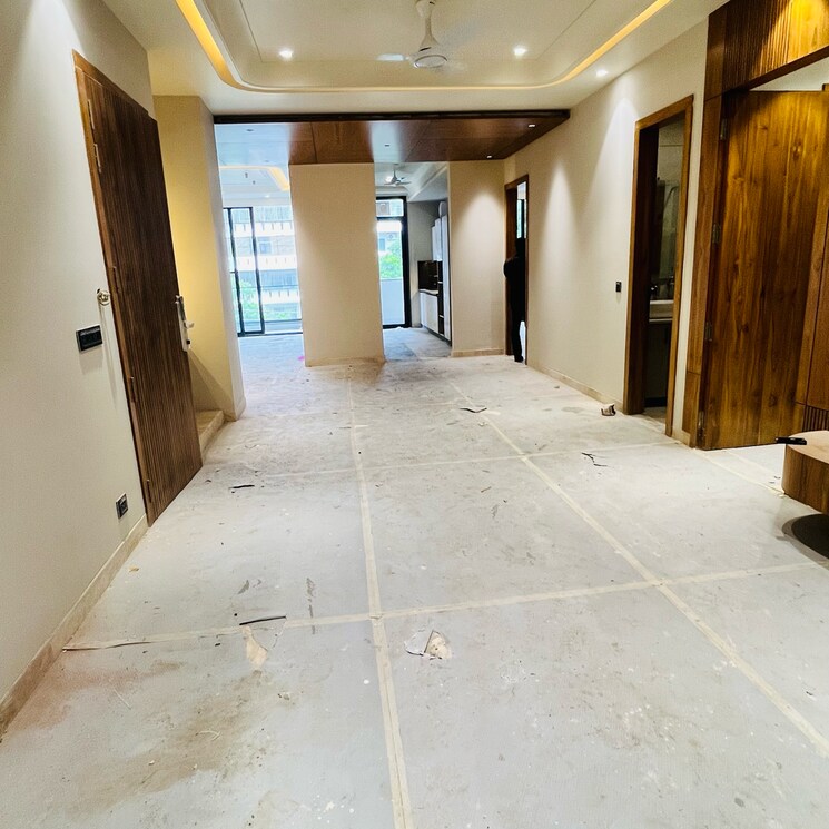 Room, hong-kong-bazaar 4 Bedroom 319 Sq.Yd. Builder Floor In Sector 56 Gurgaon 9102078