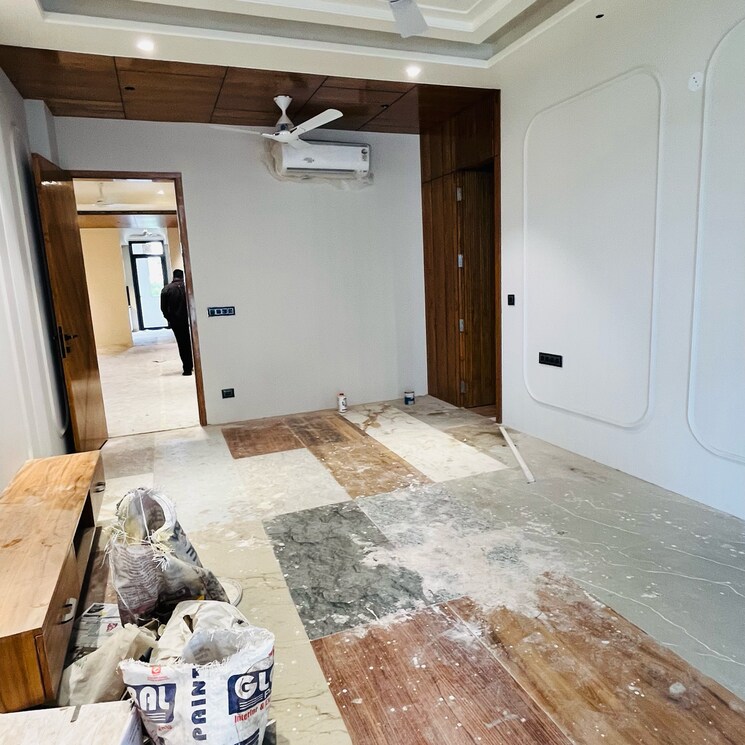 Room, hong-kong-bazaar 4 Bedroom 319 Sq.Yd. Builder Floor In Sector 56 Gurgaon 9102078