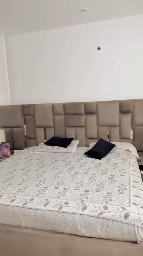 4 BHK + Study Room Builder Floor For Sale in Parklands