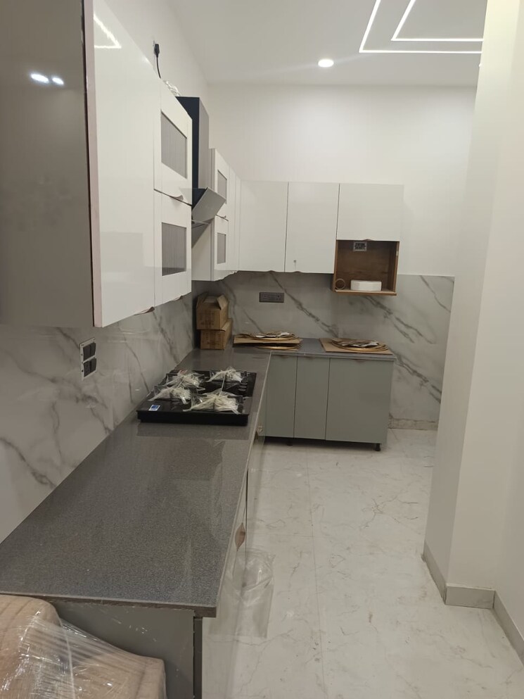 Kitchen, ultima-107 3 Bedroom 1725 Sq.Ft. Builder Floor In Sector 104 Noida 9102088