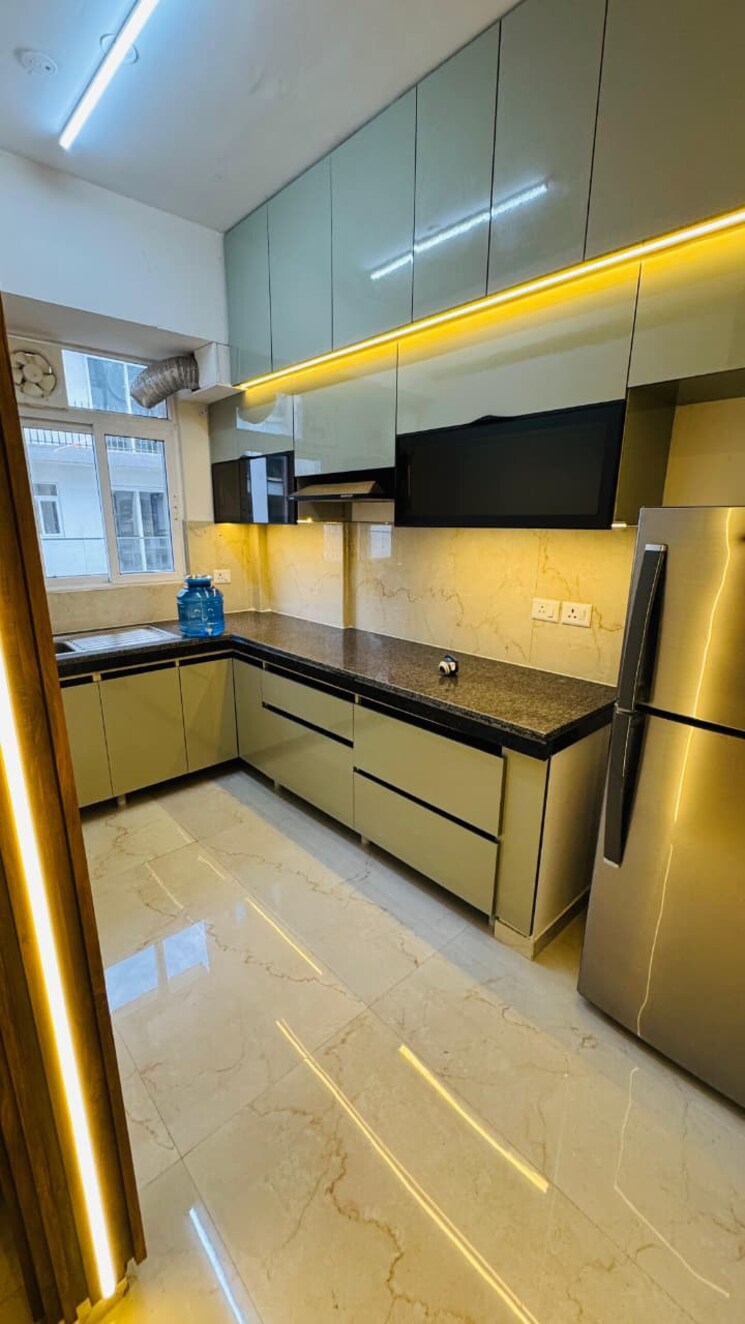 Kitchen, smart-world-gems 2.5 Bedroom 1995 Sq.Ft. Apartment In Sector 89 Gurgaon 9102074