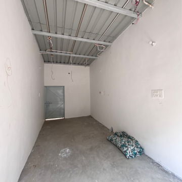  Shop For Rent in Gomti Nagar