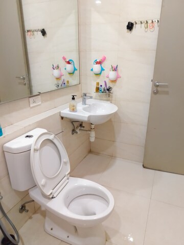 Master Bedroom in 2 BHK Apartment at Hiranandani Fortune City, New Panvel – for Rent