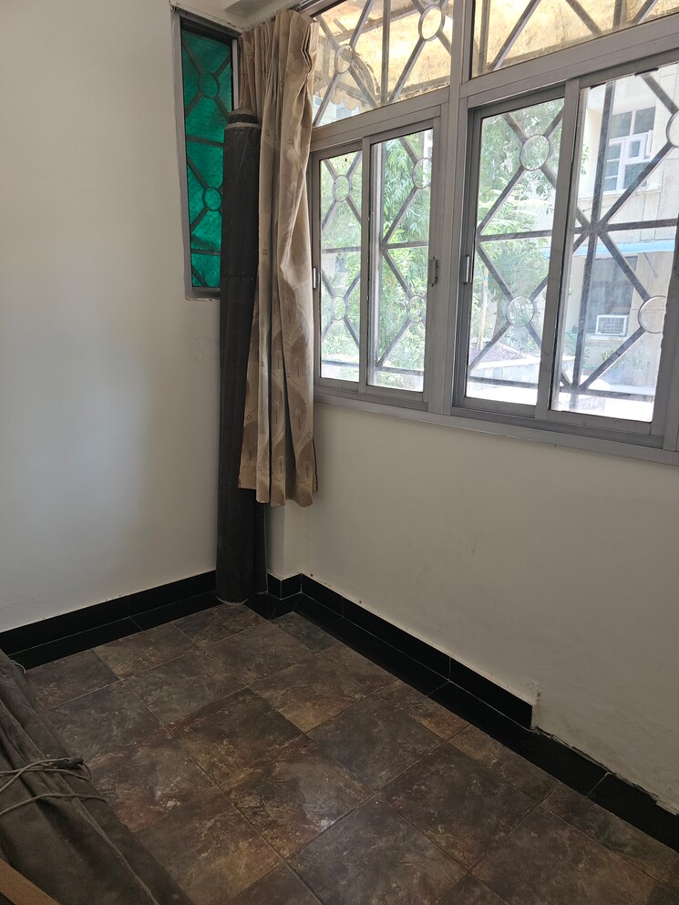 Balcony, sector 23 dwarka 3 Bedroom 1500 Sq.Ft. Apartment In Sector 23 Dwarka Delhi 9102118