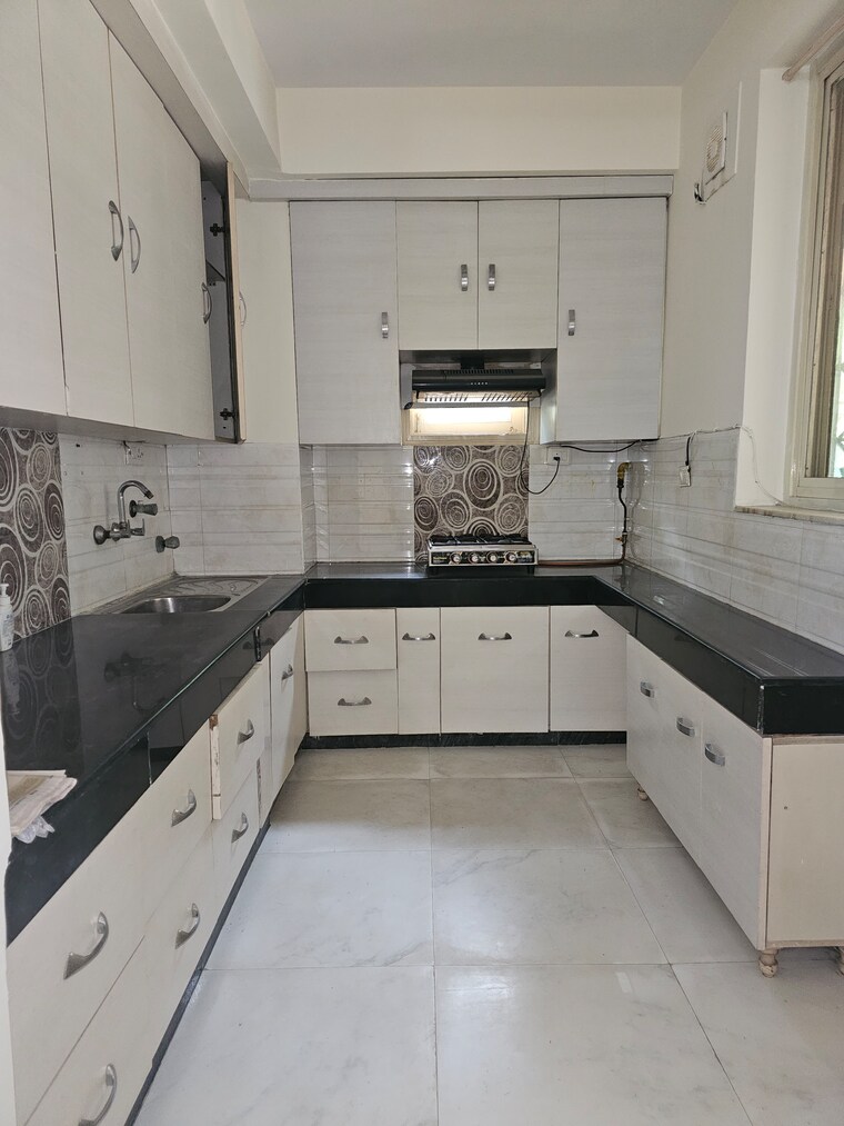 Kitchen, sector 23 dwarka 3 Bedroom 1500 Sq.Ft. Apartment In Sector 23 Dwarka Delhi 9102118