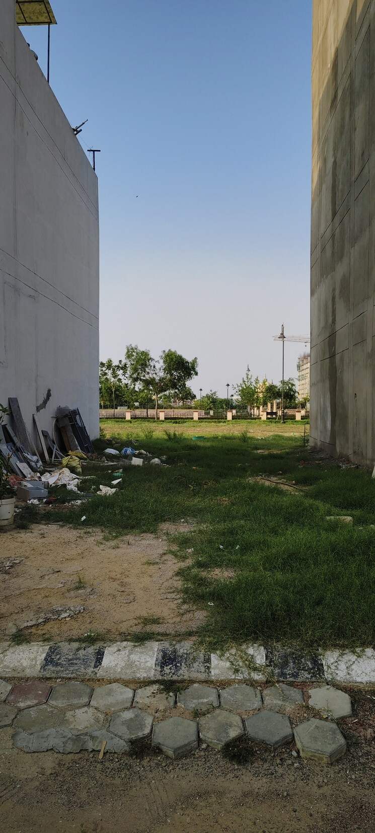 Map Location, wave-hitech-city  162 Sq.Mt. Plot In Wave City Ghaziabad 9102121