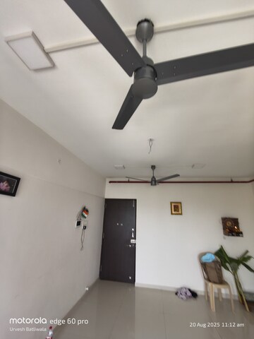 Furnished Amenities in 2 BHK Apartment at Khushi Rajkamal, Borivali West – for Rent