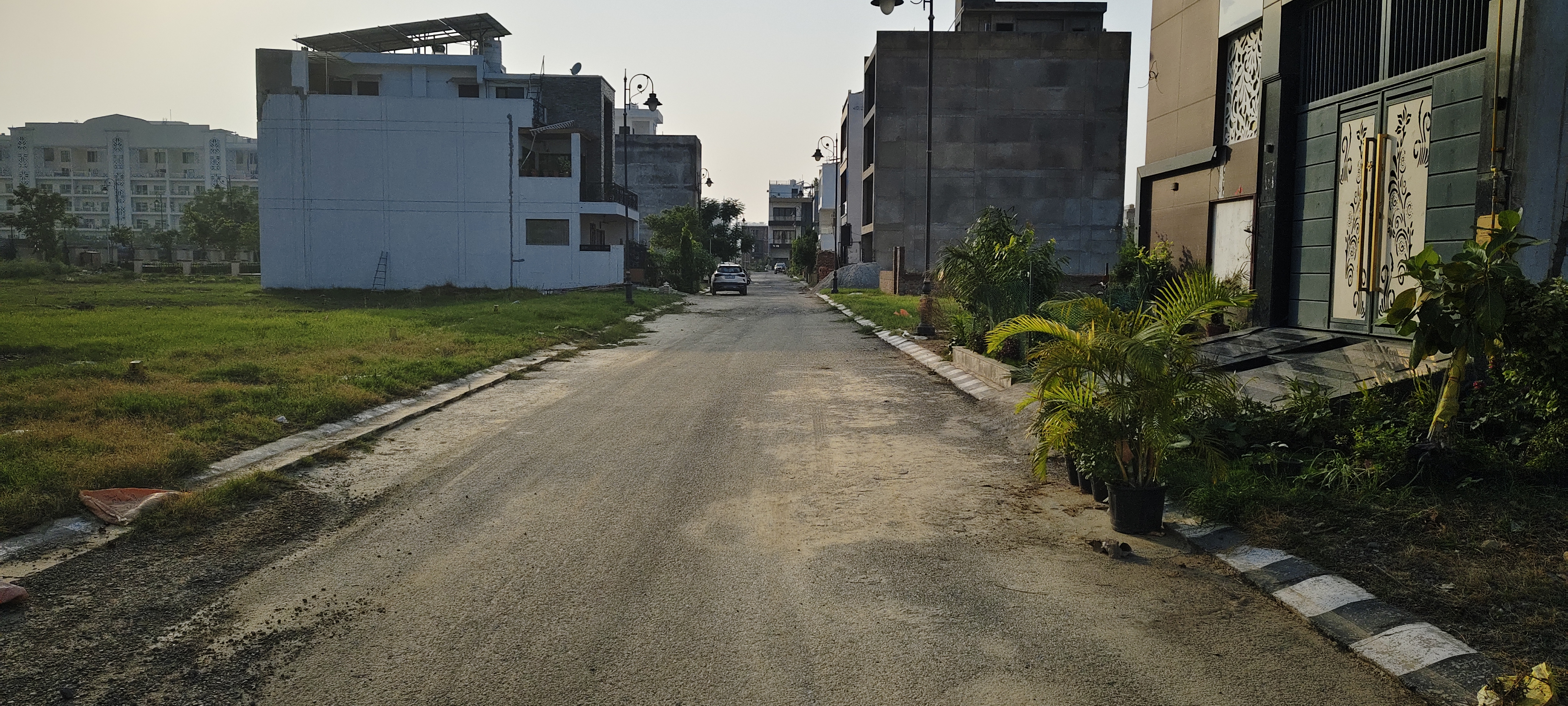 Plot For Sale in Wave Hitech City