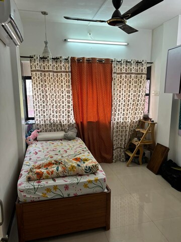 Bedroom in  Pg at Prabhadevi – for Rent