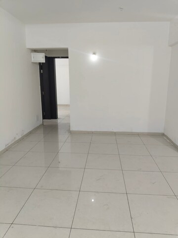 Room in 1 BHK Apartment at Jhamtani Vision Ace Phase 1, Tathawade – for Rent