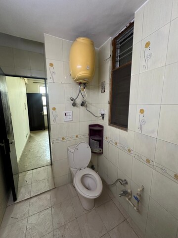 Bathroom in 3 BHK Apartment at Sector 12 Dwarka – for Rent