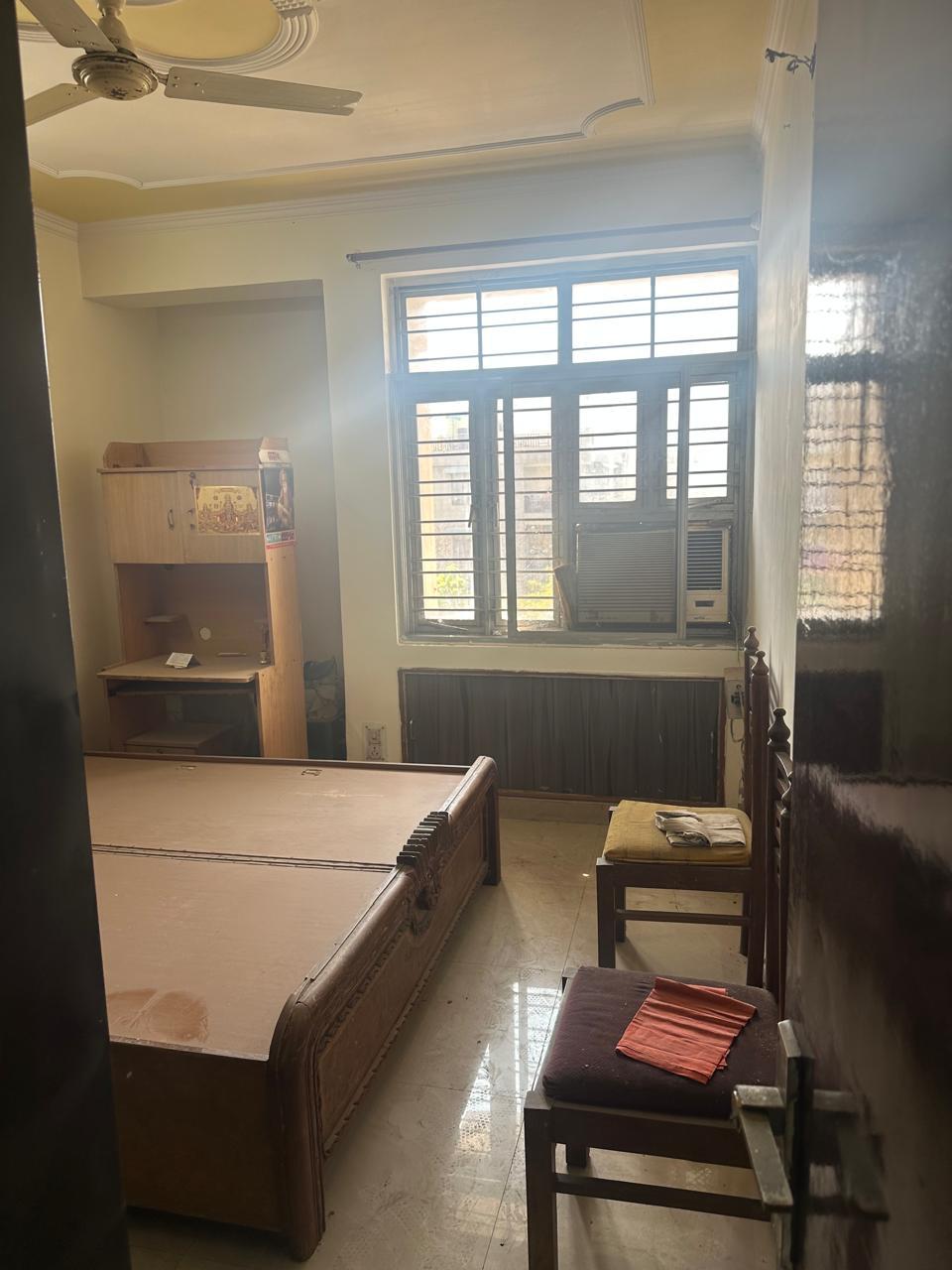 3 BHK + Pooja Room,Extra Room Apartment For Rent in Sector 12 Dwarka