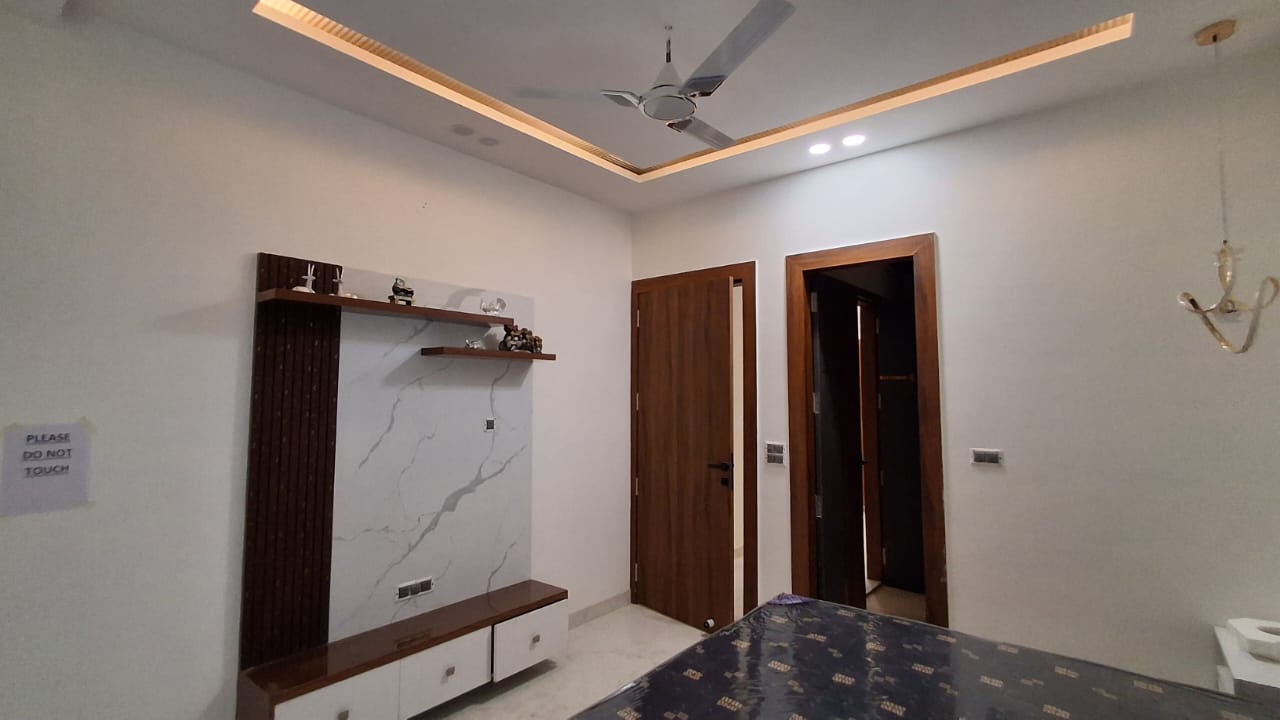 3 BHK Builder Floor For Sale in Ultima 107