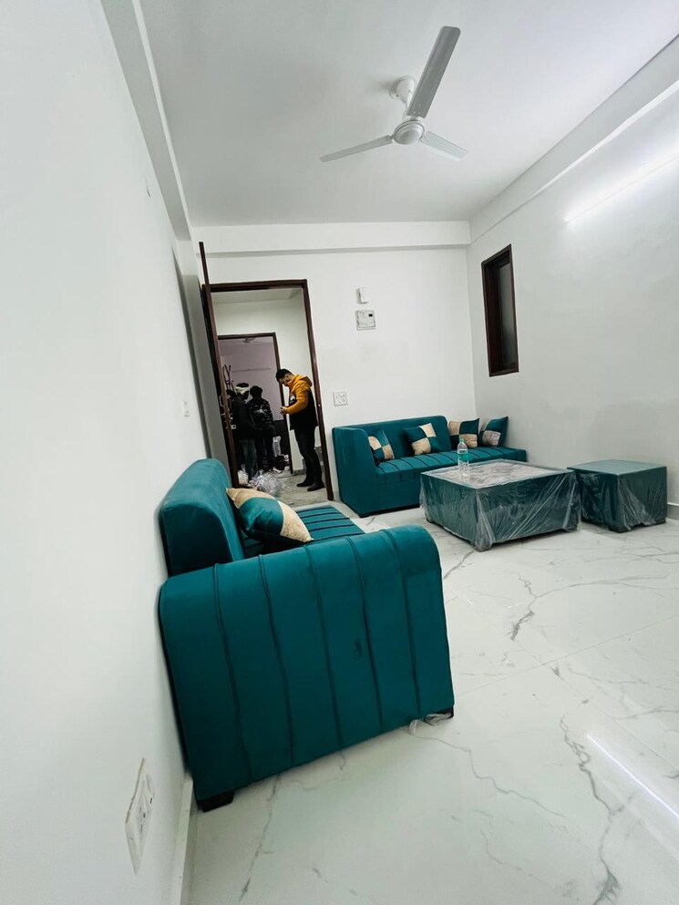 Team Area, freedom fighters enclave 1 Bedroom 452 Sq.Ft. Builder Floor In Freedom Fighters Enclave Delhi 9102196