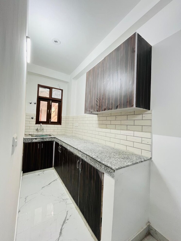 Kitchen, freedom fighters enclave 1 Bedroom 452 Sq.Ft. Builder Floor In Freedom Fighters Enclave Delhi 9102196