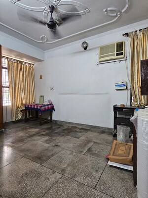 Room in 2 BHK Apartment at Sector 19 Dwarka – for Sale