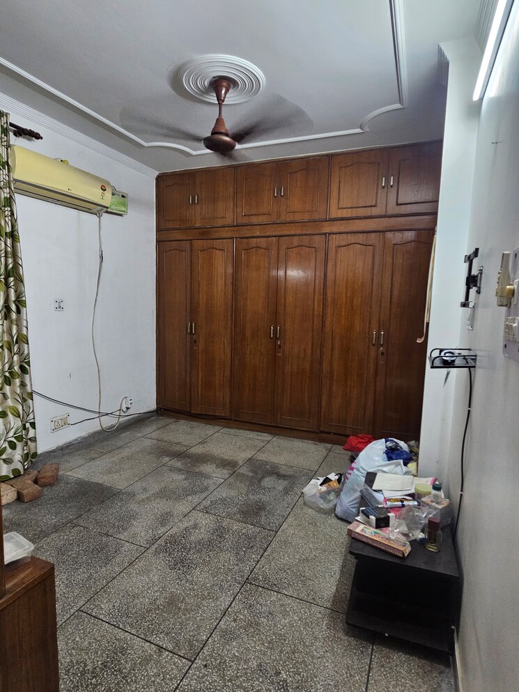 Room, sector 19 dwarka 2 Bedroom 1200 Sq.Ft. Apartment In Sector 19 Dwarka Delhi 9102216