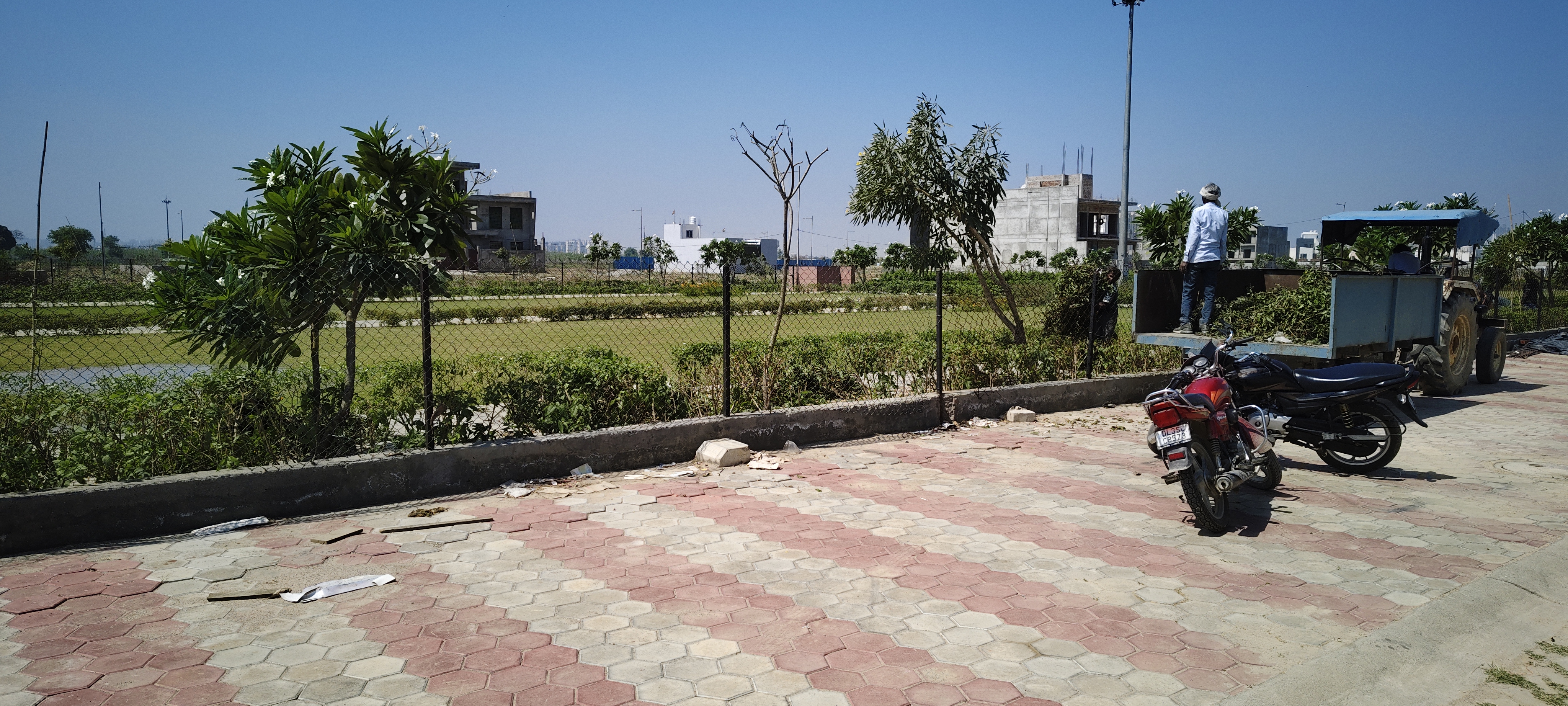 Plot For Sale in Wave Springwood Enclave