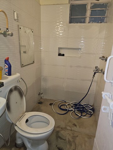 Bathroom in 3 BHK Apartment at Sector 9 Dwarka – for Rent