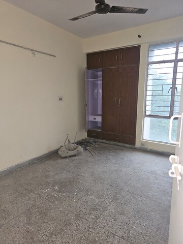 Room in 3 BHK Apartment at Sector 9 Dwarka – for Rent