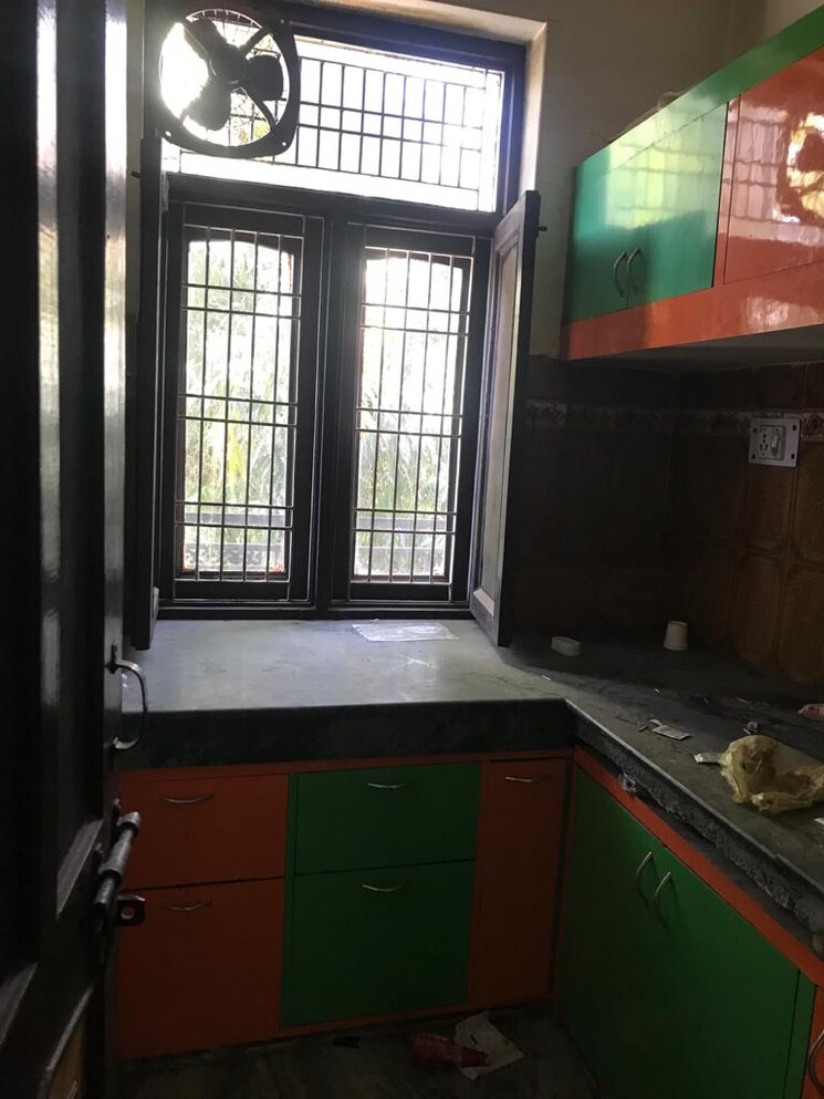 Kitchen, pi i and ii greater noida 1 Bedroom 40 Sq.Mt. Builder Floor In Pi I And Ii Greater Noida Greater Noida 9102235