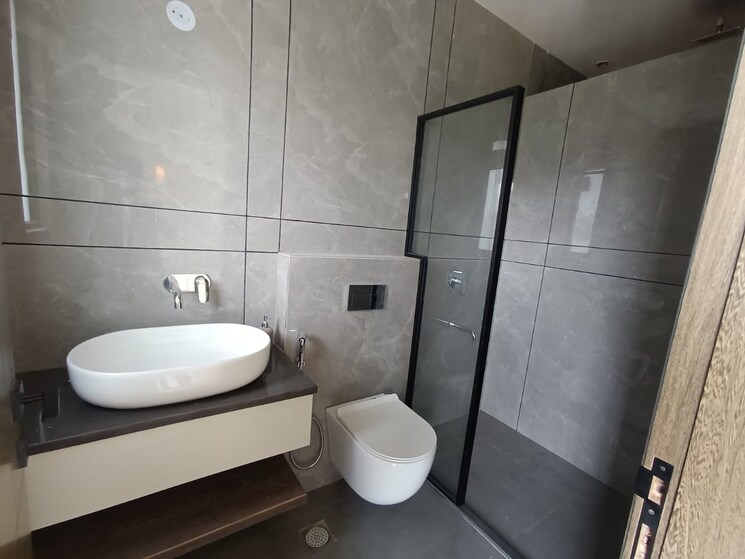 Bathroom, anant-raj-ashok-estate 3.5 Bedroom 1700 Sq.Ft. Builder Floor In Sector 63a Gurgaon 9102272