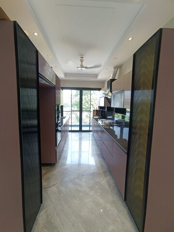 Building Lobby in 3.5 BHK Builder Floor at Anant Raj Ashok Estate, Sector 63a – for Sale
