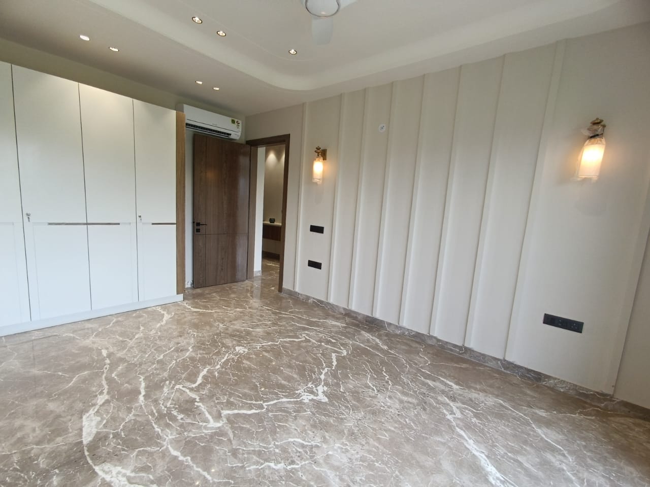 3.5 BHK + Servant Room Builder Floor For Sale in Anant Raj Ashok Estate