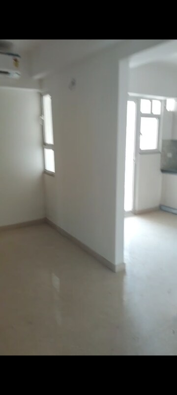 Room in 3 BHK Apartment at Godrej Woods, Sector 43 – for Sale
