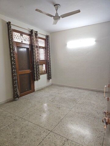 Furnished Amenities in 3 BHK Apartment at New Millennium Apartments Rao CGHS, Sector 23 Dwarka – for Rent