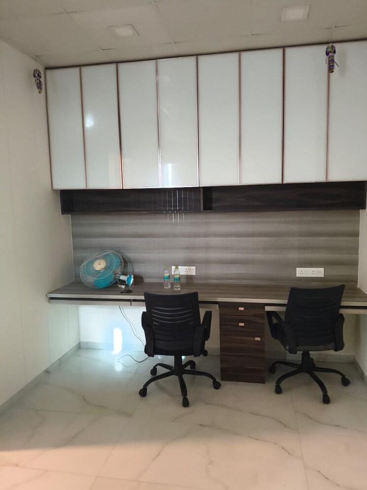 Team Area, kamdhenu-commerz Commercial Office Space 900 Sq.Ft. In Kharghar Navi Mumbai 9102058