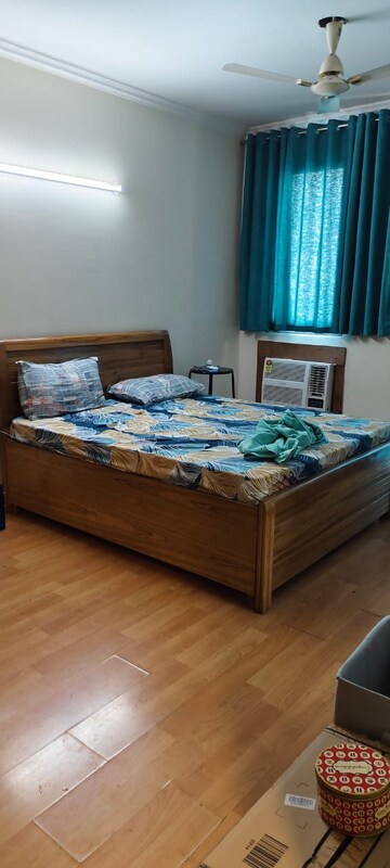 Bedroom in 4 BHK Apartment at DLF Belvedere Towers, Sector 24 – for Rent