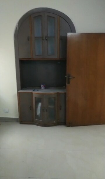 Furnished Amenities in 2 BHK Independent House at Sector 22 – for Rent