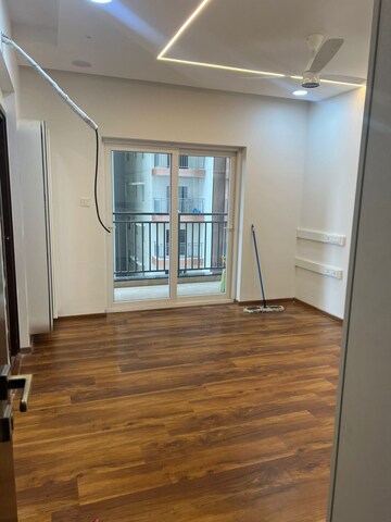 Room in 3 BHK Apartment at Poulomi Avante, Kokapet – for Rent