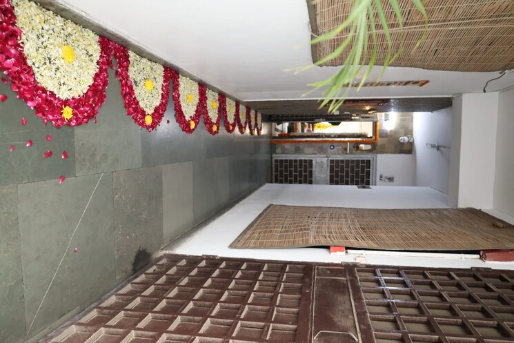 Other, sector 22 dwarka 3 Bedroom 1600 Sq.Ft. Apartment In Sector 22 Dwarka Delhi 9102370