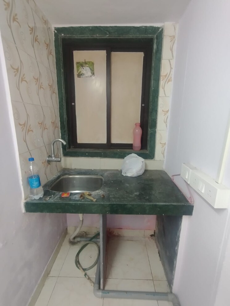 Kitchen, garden-court Commercial Office Space 235 Sq.Ft. In Waghbil Thane 9102386