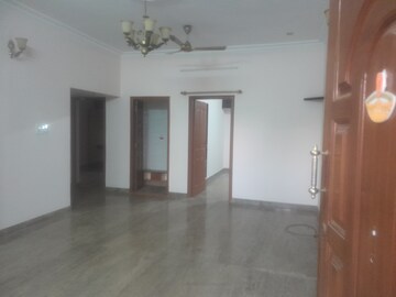 Room in 3 BHK Builder Floor at Ramamurthy Nagar – for Rent