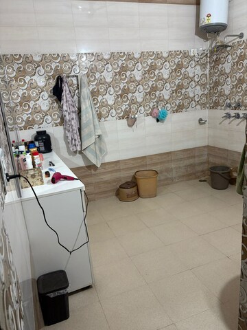 Team Area in 6 BHK Independent House at Vip Road – for Sale