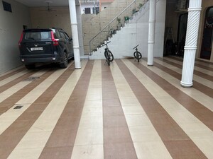 Parking in 6 BHK Independent House at Vip Road – for Sale