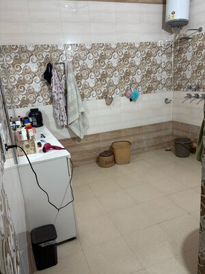 Attached Bathroom in 6 BHK Independent House at Vip Road – for Sale