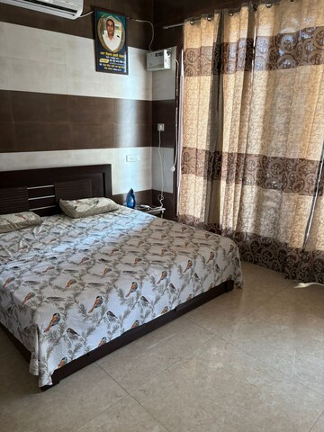 Bedroom in 6 BHK Independent House at Vip Road – for Sale