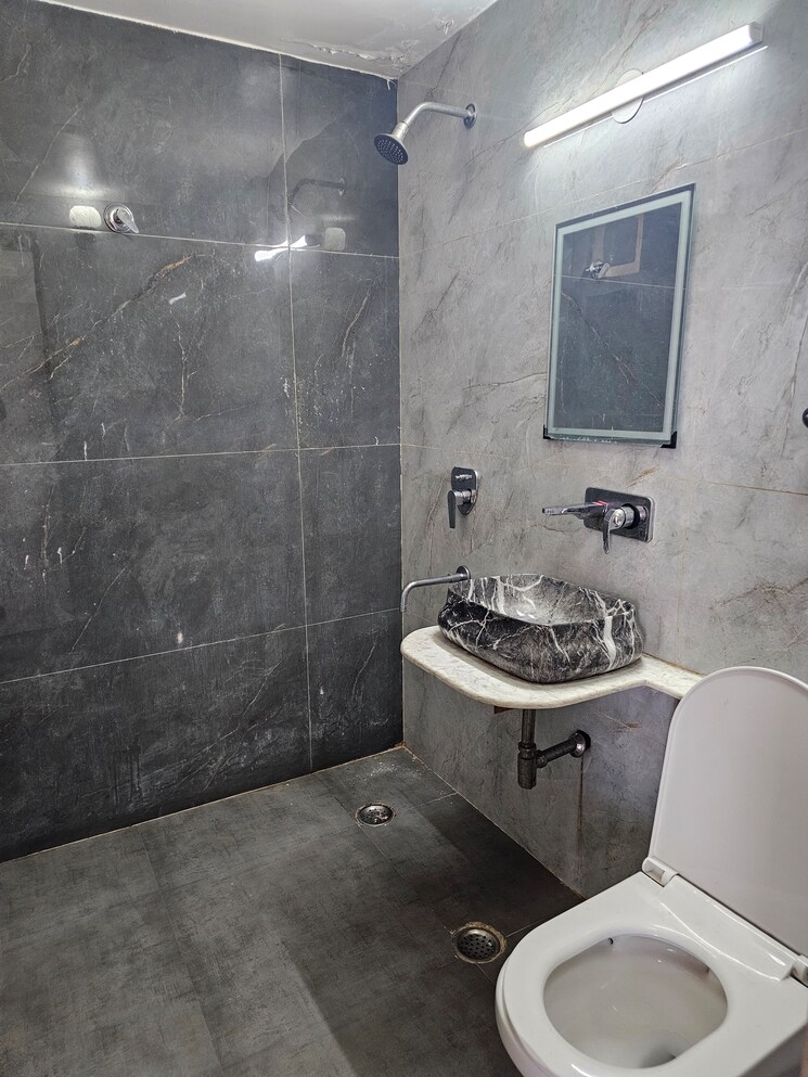 Attached Bathroom, sector 23 dwarka 3 Bedroom 1450 Sq.Ft. Apartment In Sector 23 Dwarka Delhi 9102415