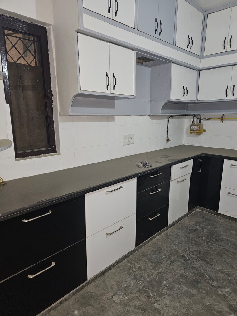 Kitchen, sector 22 dwarka 3 Bedroom 1500 Sq.Ft. Apartment In Sector 22 Dwarka Delhi 9102424