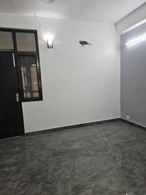 Furnished Amenities in 3 BHK Apartment at Sector 22 Dwarka – for Sale
