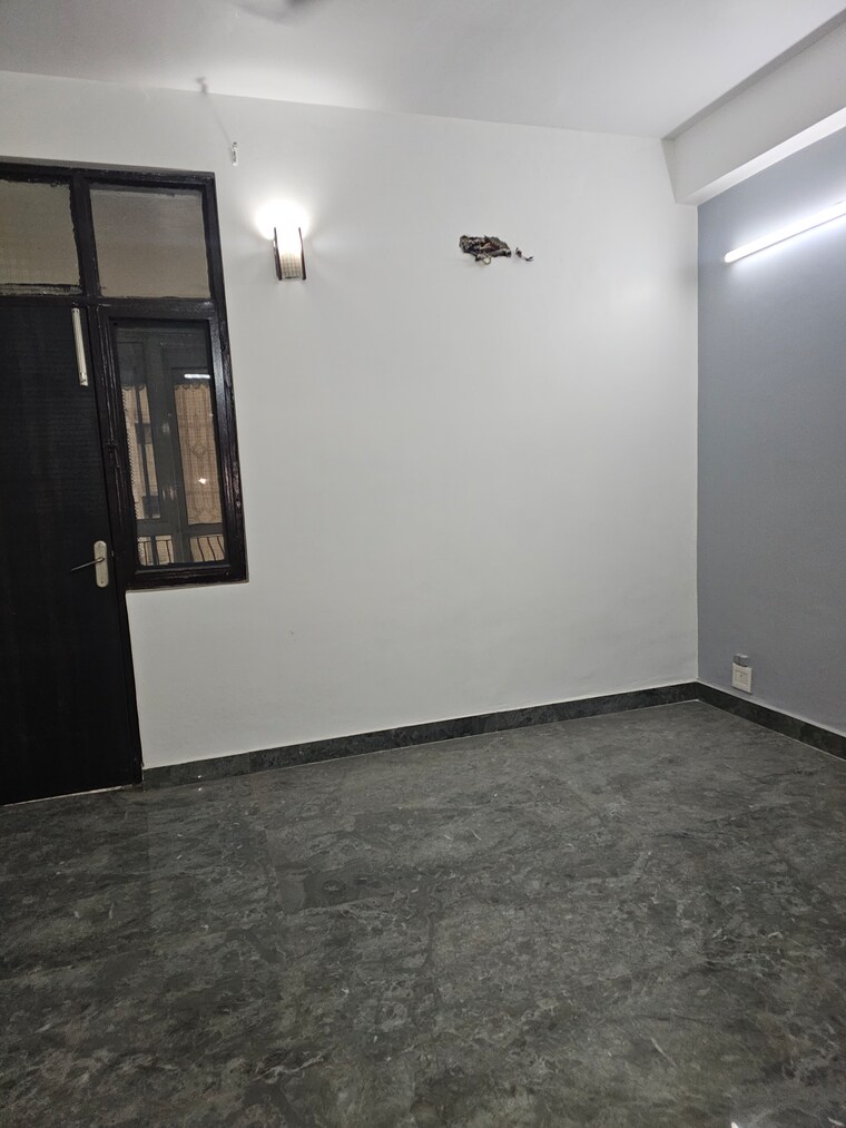 undefined, sector 22 dwarka 3 Bedroom 1500 Sq.Ft. Apartment In Sector 22 Dwarka Delhi 9102424